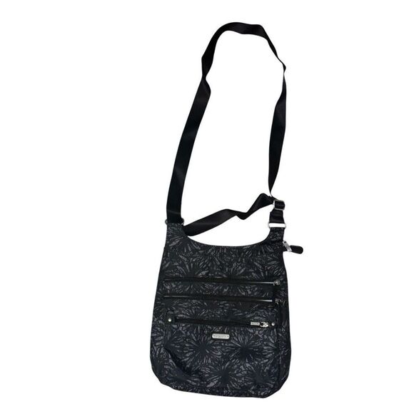 GREAT CONDITION 2 piece BAGGALLINI crossbody bag and RFID wristlet - Picture 1 of 11